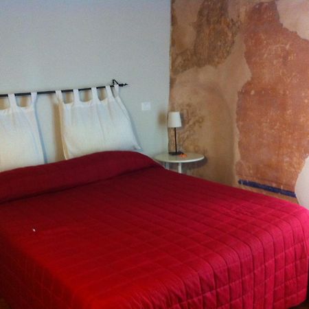 B&B Vicolo Vecchio Terracina Eksteriør bilde