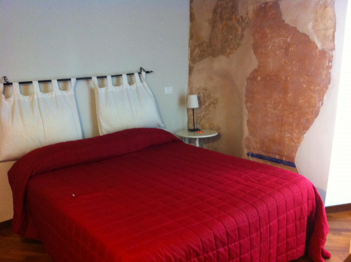 B&B Vicolo Vecchio Terracina Eksteriør bilde
