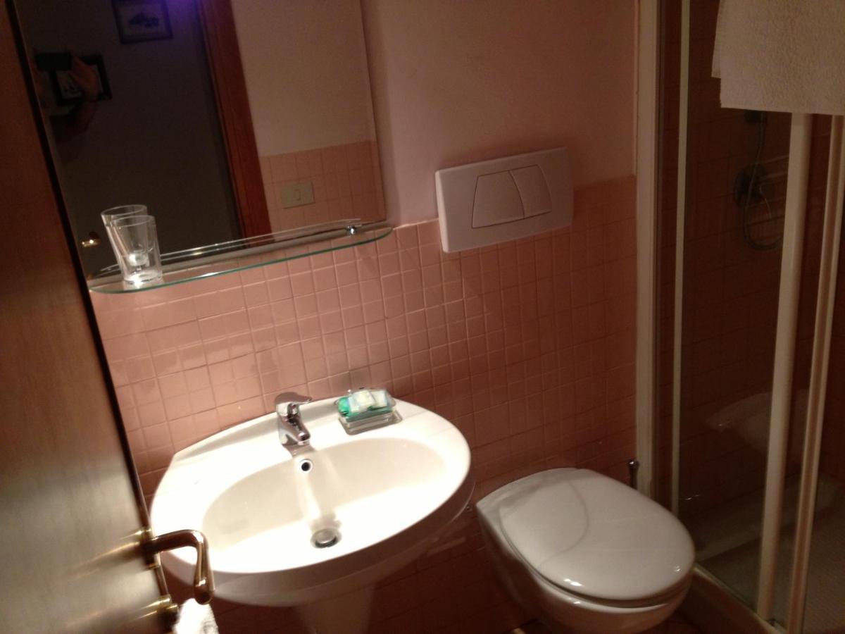 B&B Vicolo Vecchio Terracina Eksteriør bilde